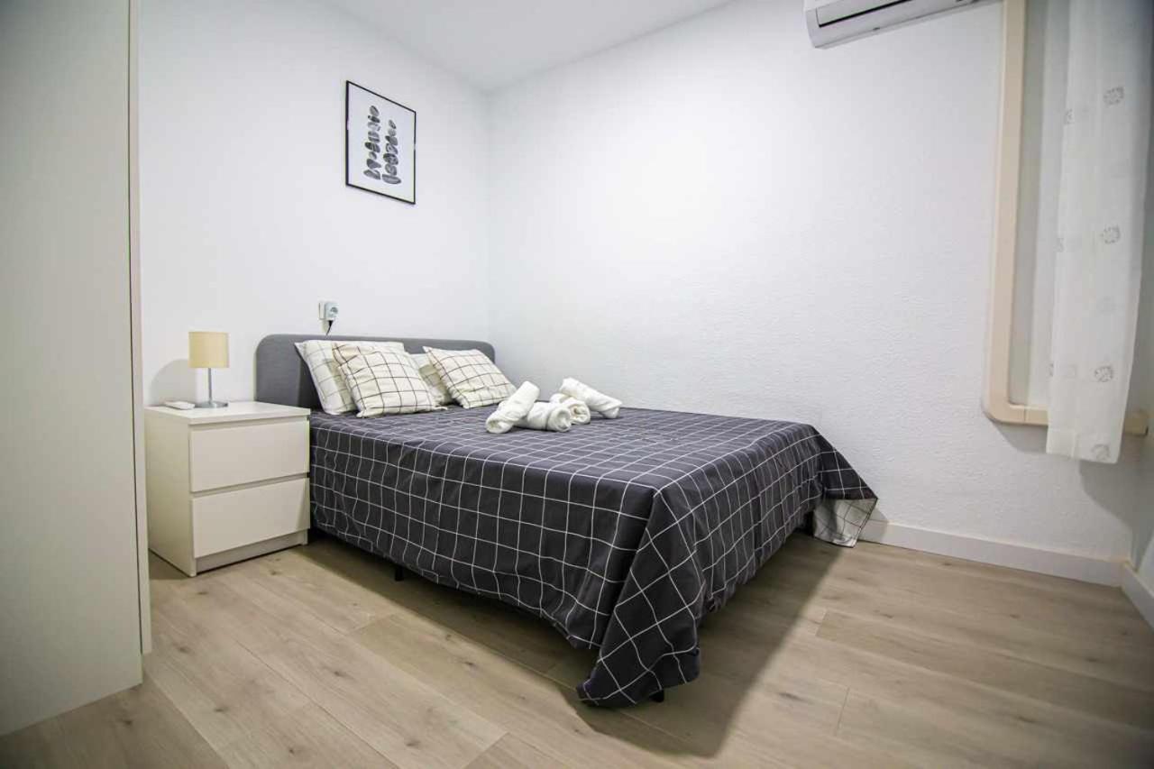 Apartamento Heroes De Sostoa Málaga Exterior foto
