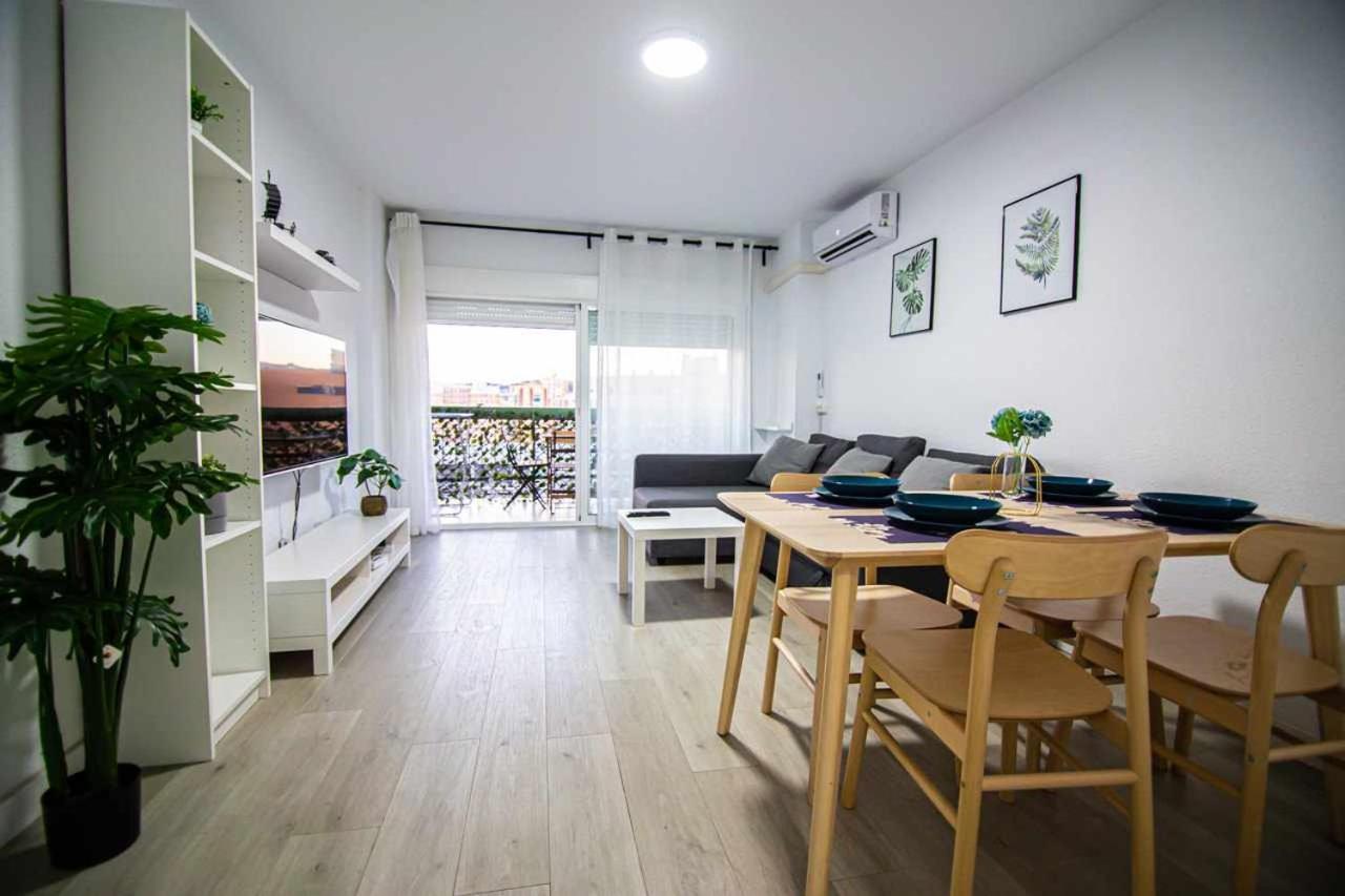 Apartamento Heroes De Sostoa Málaga Exterior foto