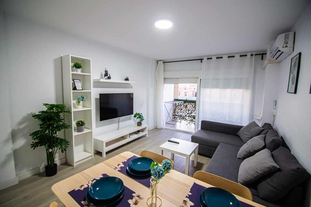 Apartamento Heroes De Sostoa Málaga Exterior foto