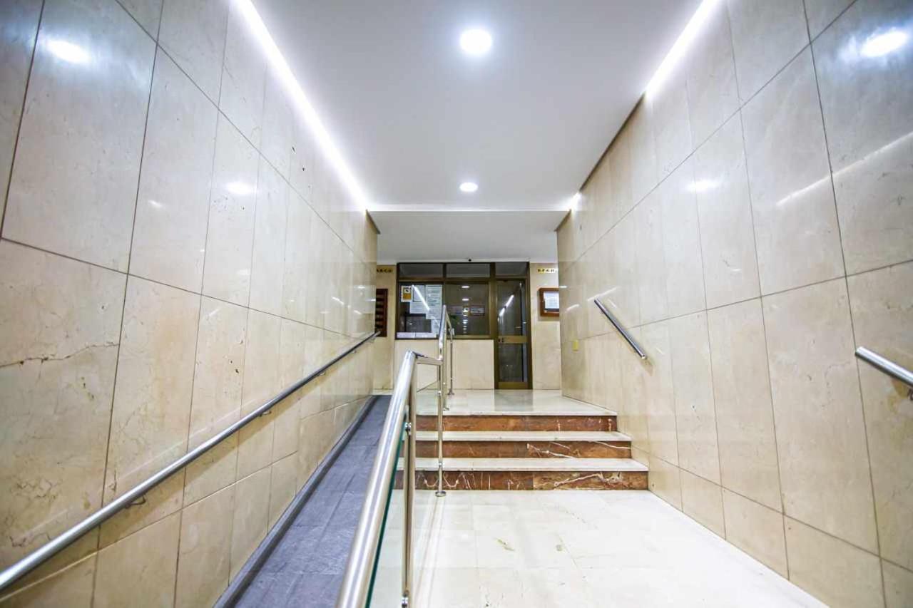 Apartamento Heroes De Sostoa Málaga Exterior foto