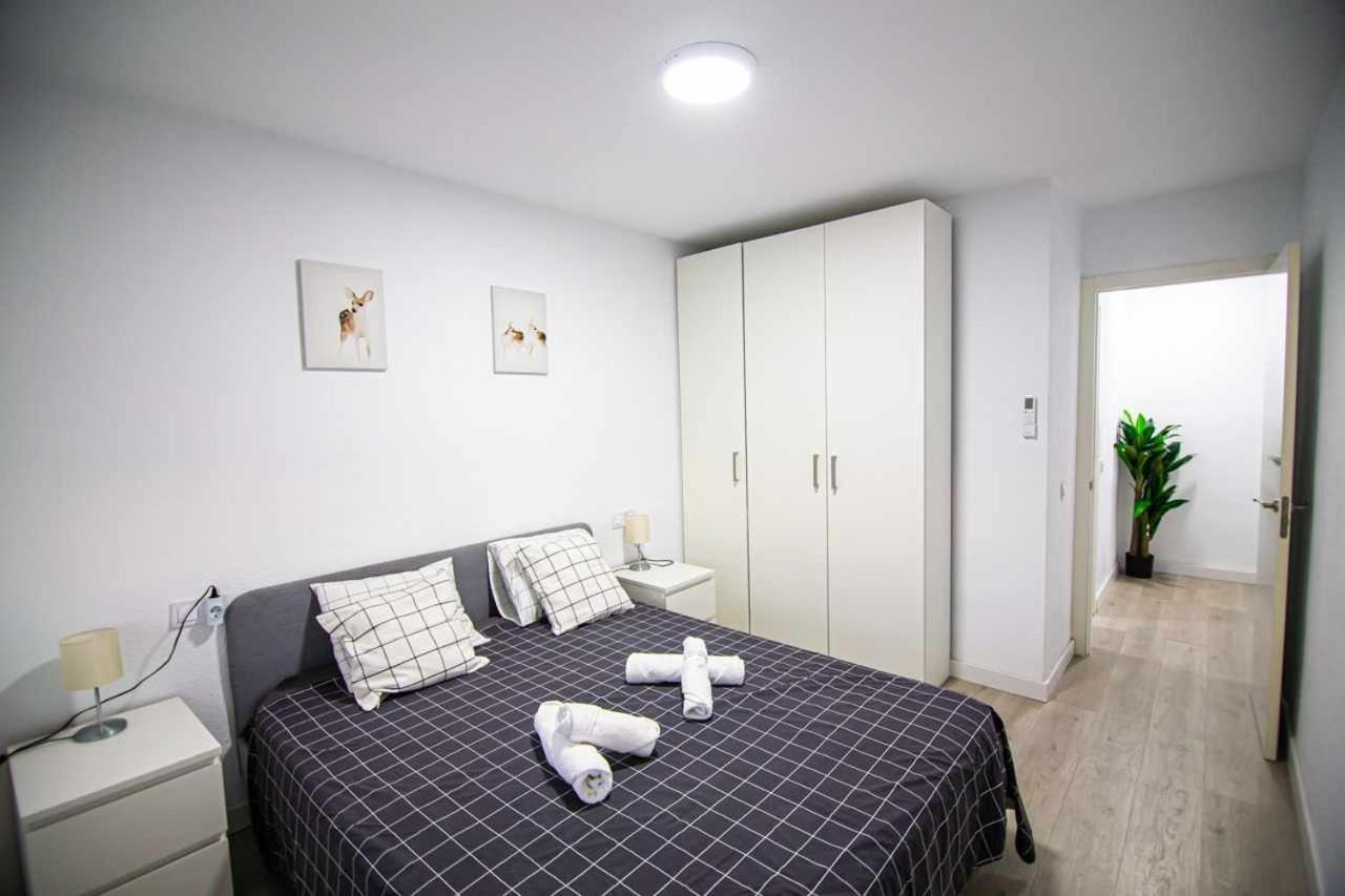 Apartamento Heroes De Sostoa Málaga Exterior foto