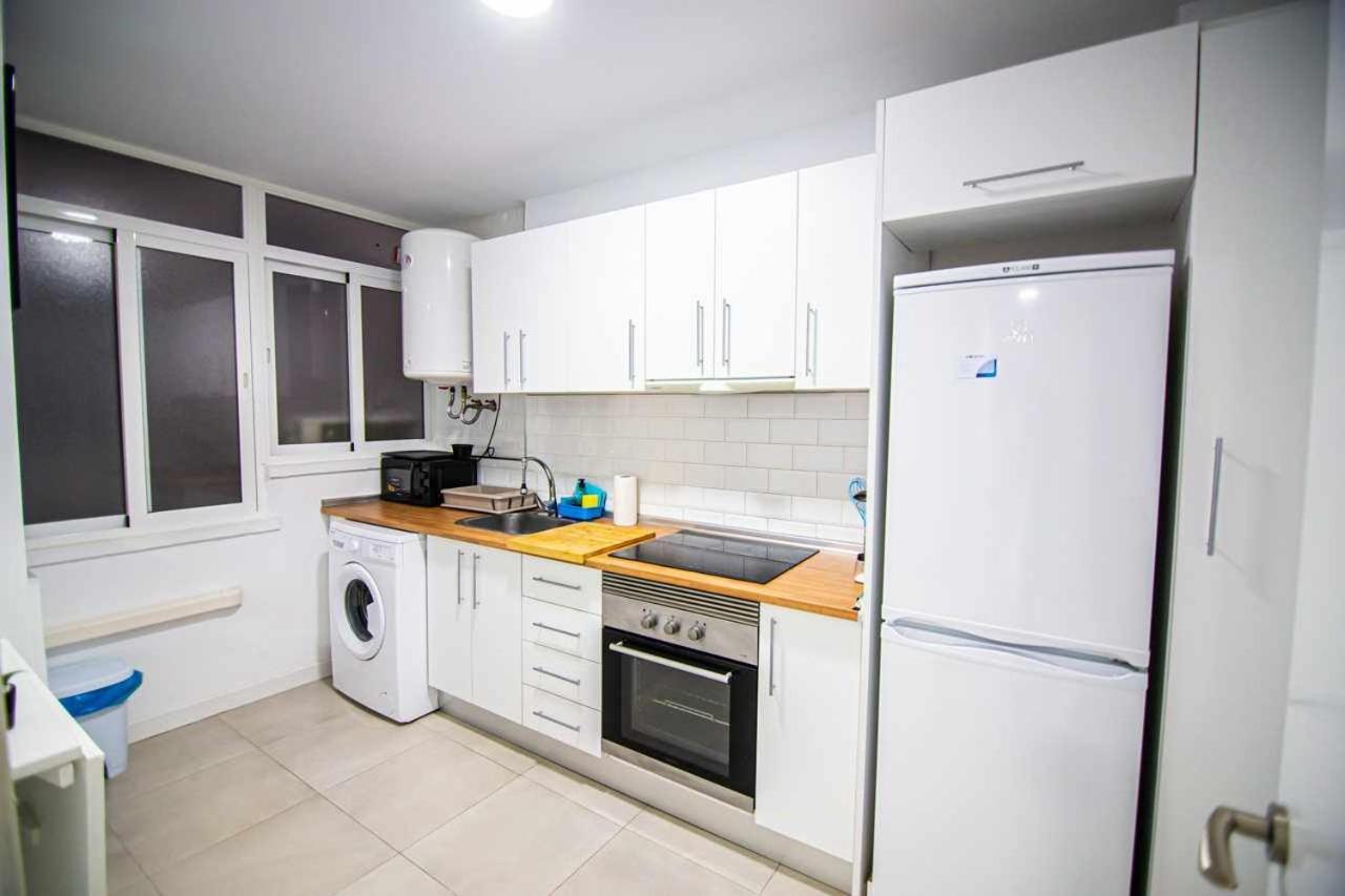 Apartamento Heroes De Sostoa Málaga Exterior foto